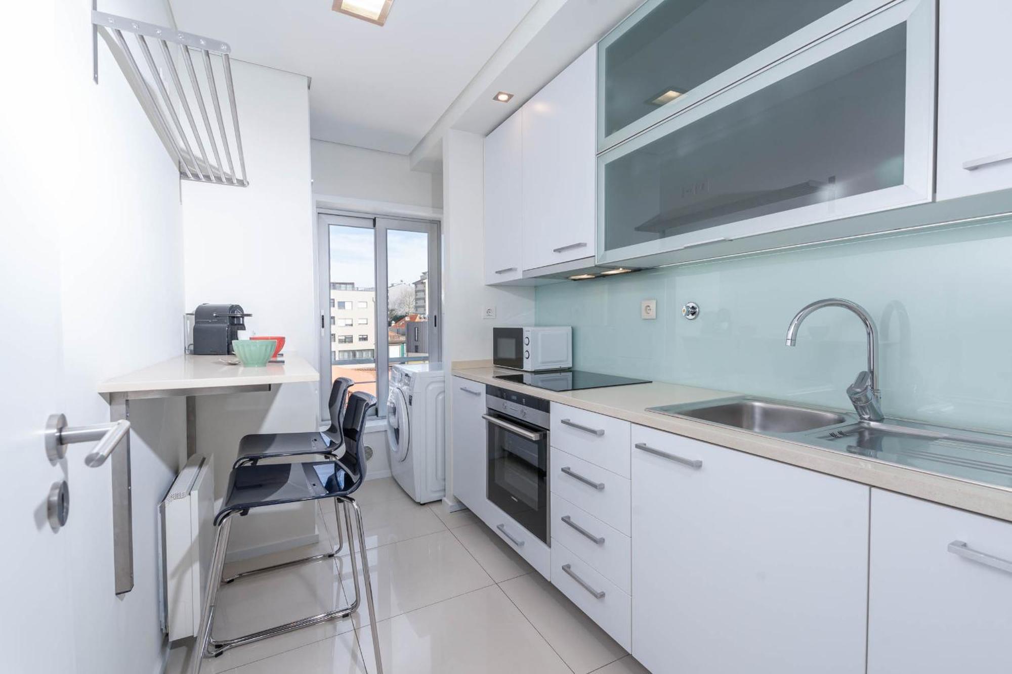 Cedofeita Sunny Apartment - Balcony & Parking Порто Екстериор снимка