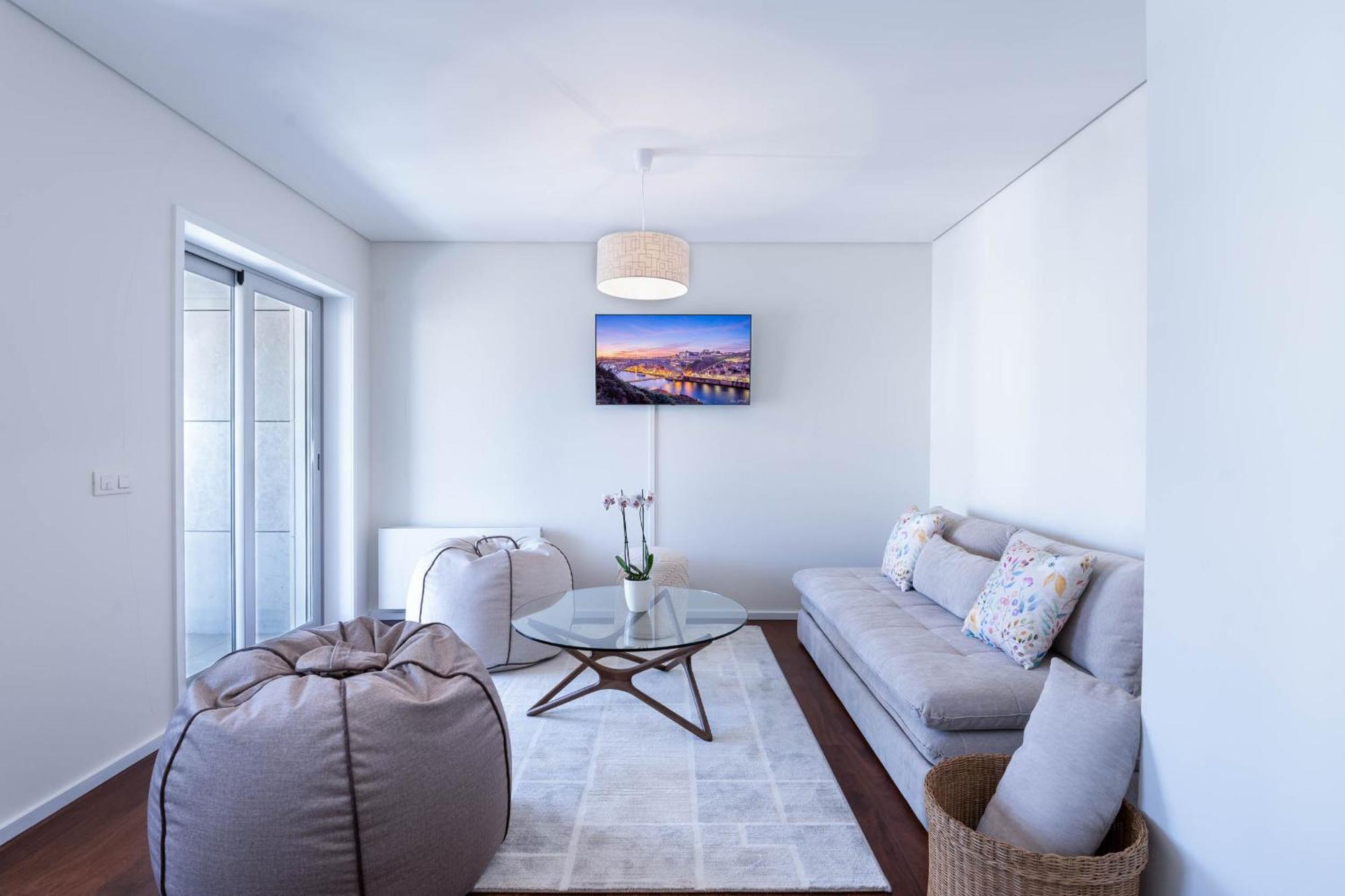 Cedofeita Sunny Apartment - Balcony & Parking Порто Екстериор снимка
